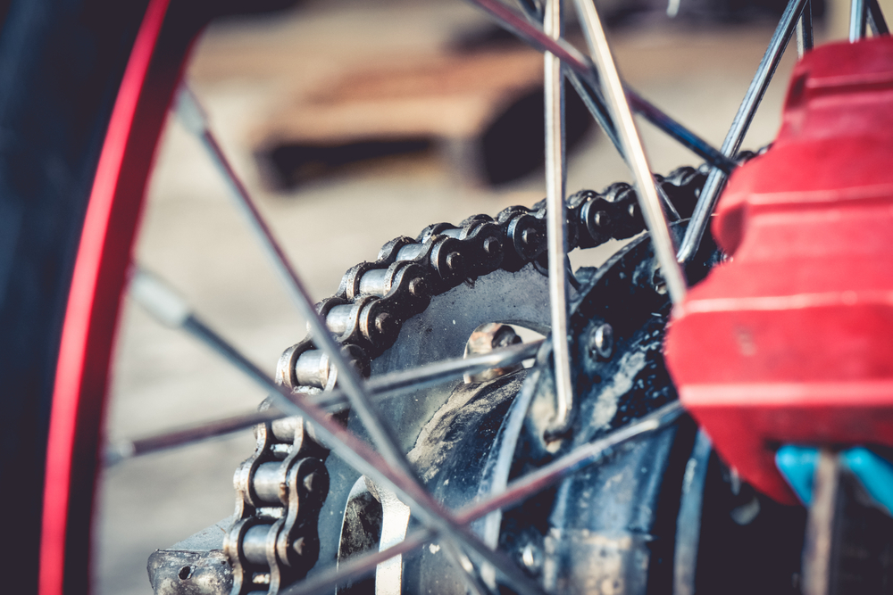 How to put a Bike Chain back on a Derailleur? eBike Guide